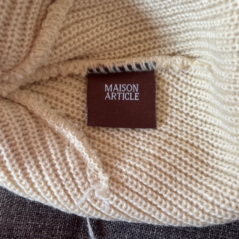New with tags Maison Article Cream Knit Beanie - Picture 3 of 4